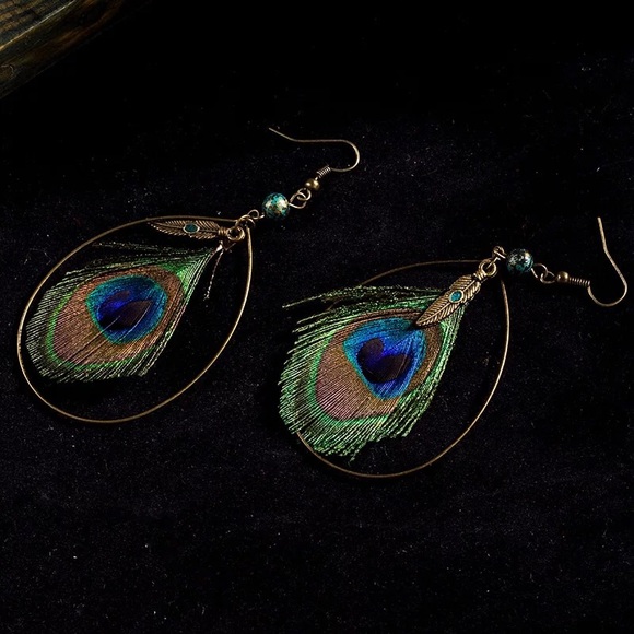 Earrings - Picture 3 of 4